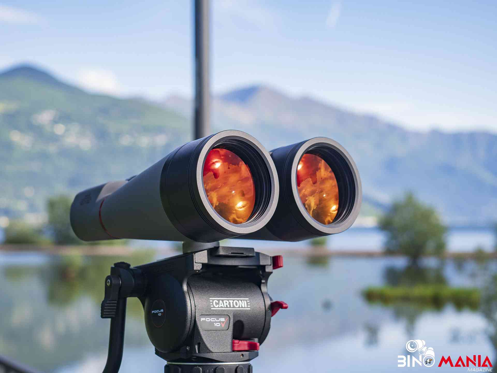 Oberwerk 20x80 Explore binocular mounted on a tripod